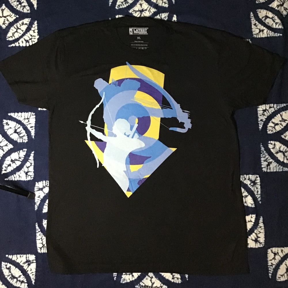 Nerd Riot/Epic Hero’s Hawkeye “Clint & Kate” short sleeve t-shirt XL